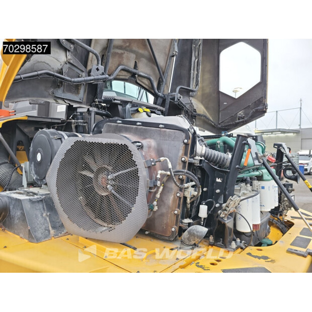 2017 فولفو A60H-43625671