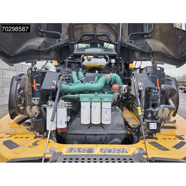 2017 فولفو A60H-43625672