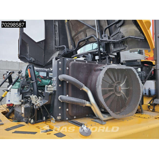 2017 فولفو A60H-43625673