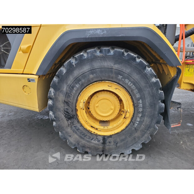 2017 فولفو A60H-43625684