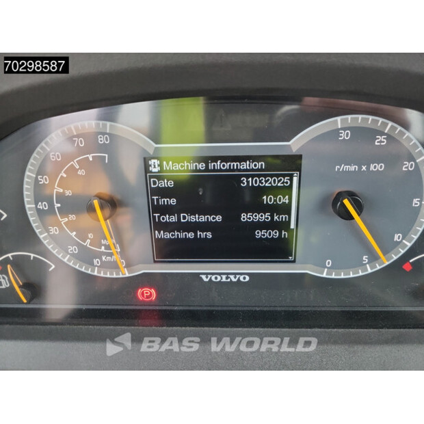 2017 فولفو A60H-43625694