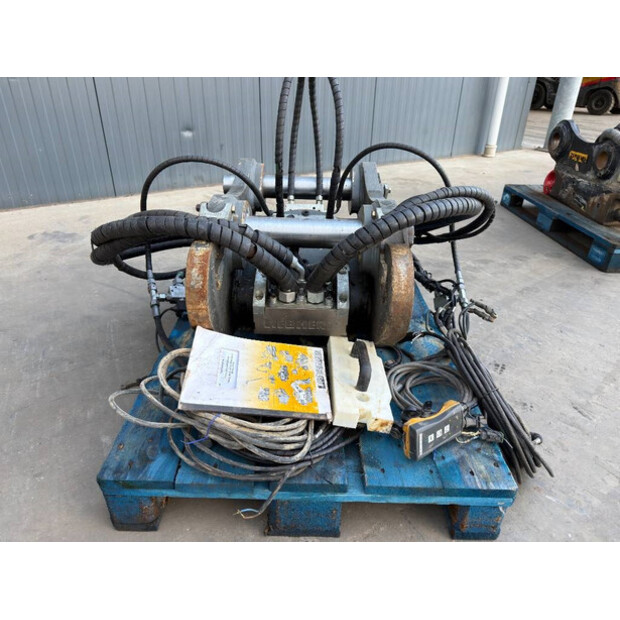 2016 ليبهير SWA48-43628037