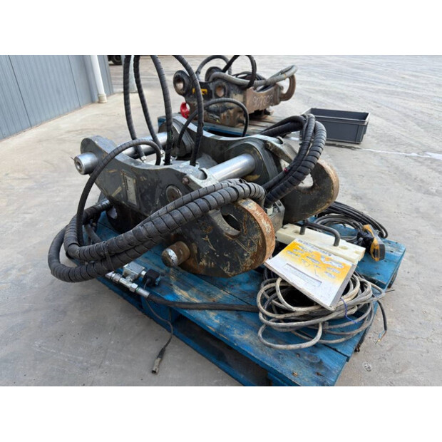 2016 ليبهير SWA48-43628038