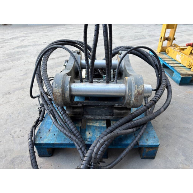 2016 ليبهير SWA48-43628041