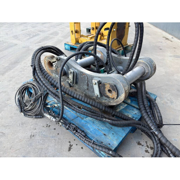 2016 ليبهير SWA48-43628042