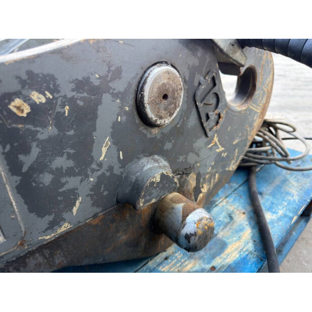 2016 ليبهير SWA48-43628052