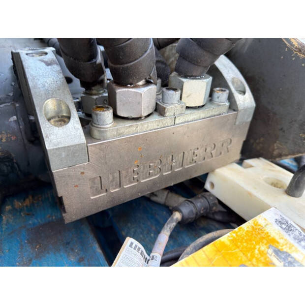 2016 ليبهير SWA48-43628055