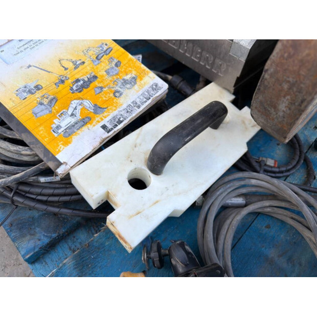 2016 ليبهير SWA48-43628058