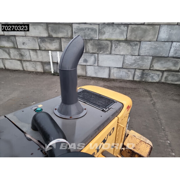 2006 فولفو L60E-43628268