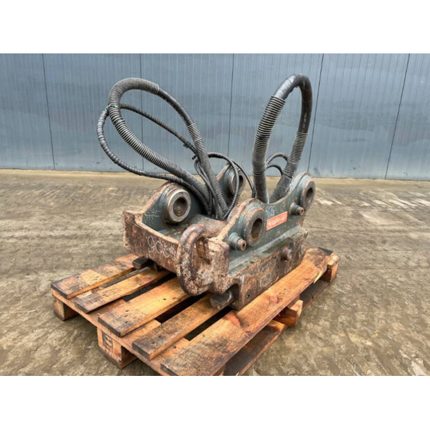 2012 OilQuick OQ70/55-43628591