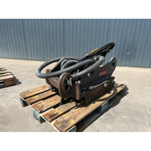 2017 OilQuick OQ70/55-43628718