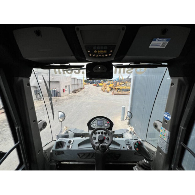 2016 BOMAG BW151AD-5-43629887