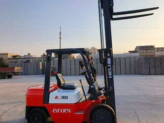 Image for FORKLIFTS 2024 HELI 30