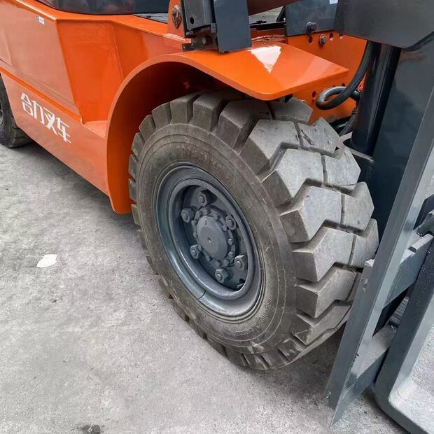 2023 هيلي 50-43630092