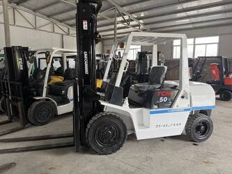 Image de CHARIOTS ÉLÉVATEURS 2025 TCM 50