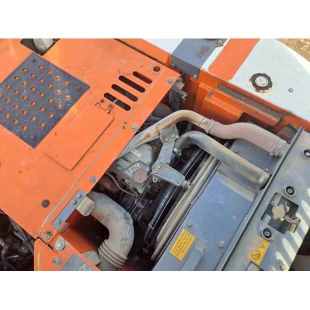 2011 Hitachi ZX225USLC-3-43630608