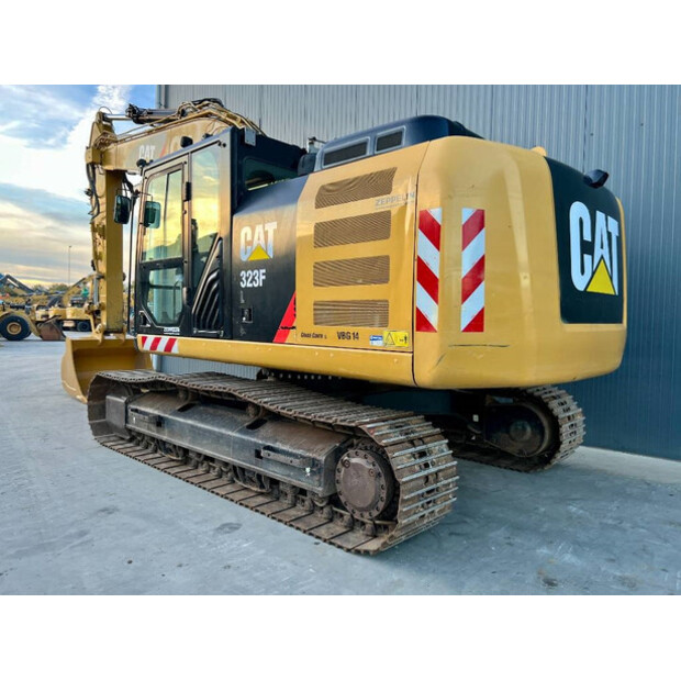 2016 Caterpillar 323FL-43630910