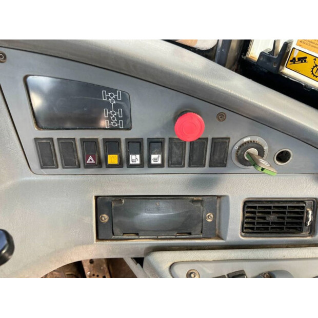 2010 فولفو A30E-43631111