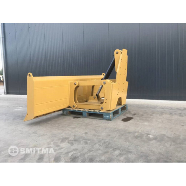 2025 Caterpillar 160M-43631670