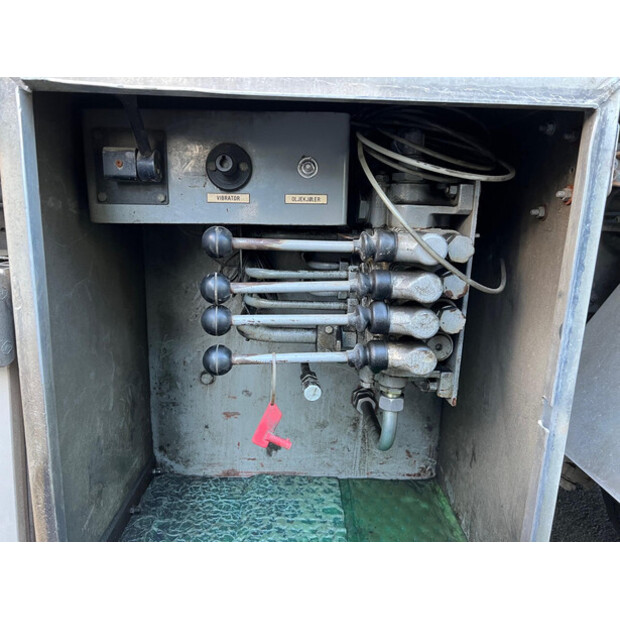 2005 سكانيا R164-43632232