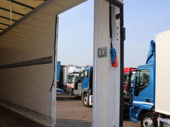 2018-mercedes-benz-atego-1221-1382289-43632530