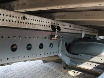 2018-mercedes-benz-atego-1221-1382289-43632531