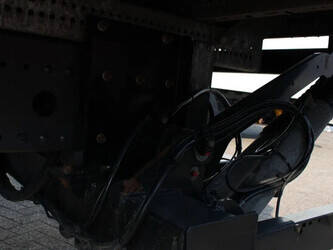 2018-mercedes-benz-atego-1221-1382289-43632535