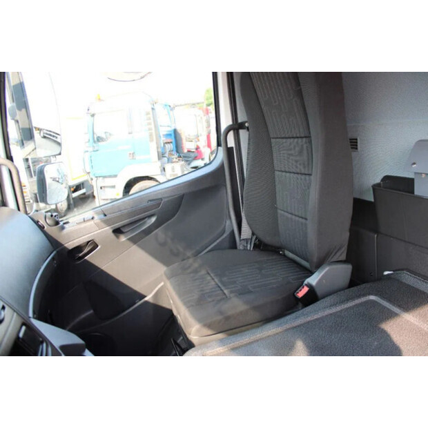 2018 Mercedes-Benz Atego 1221-43632549