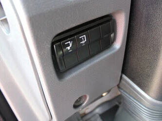 2018-mercedes-benz-atego-1221-1382289-43632552