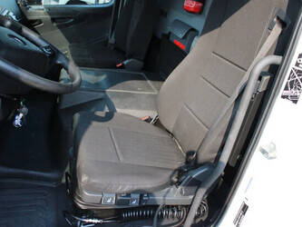 2018-mercedes-benz-atego-1221-1382289-43632554