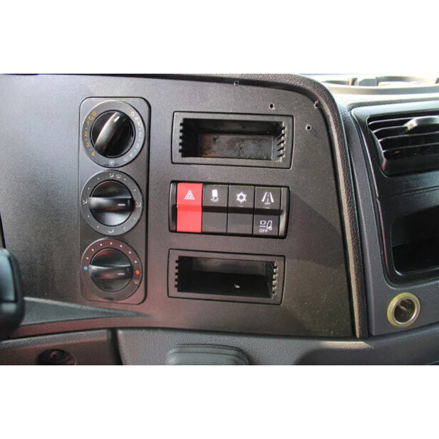 2018 Mercedes-Benz Atego 1221-43632555