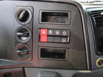 2018-mercedes-benz-atego-1221-1382289-43632555