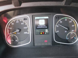 2018-mercedes-benz-atego-1221-1382289-43632556