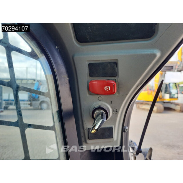 2021 Caterpillar 226 D3 BUCKET + FORKS-43633044