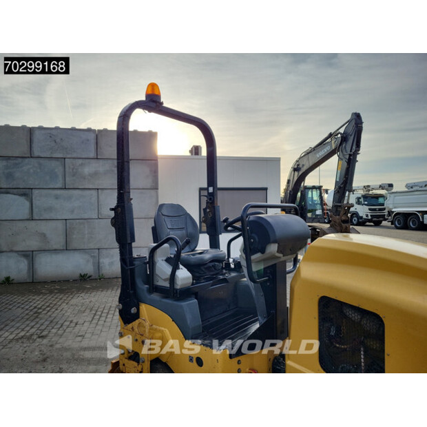 2018 كاتربيلر CB2.7-43633491