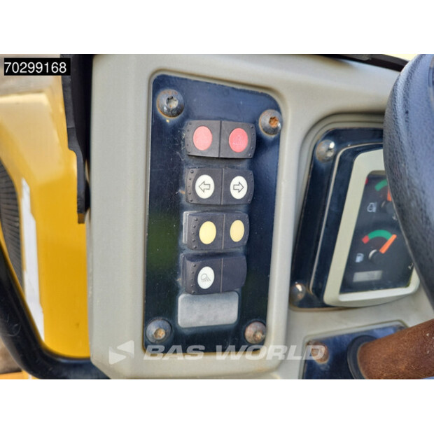 2018 كاتربيلر CB2.7-43633496