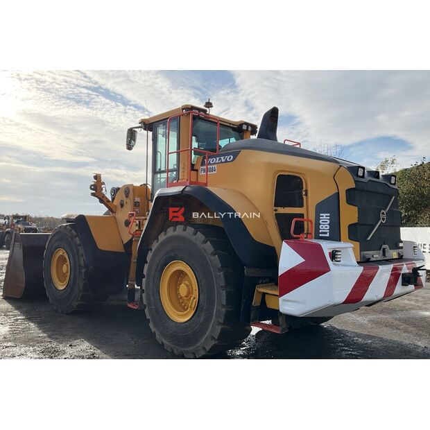 2019 فولفو L180H-43640522