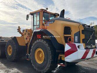 صورة ل شيولات 2019 فولفو L180H