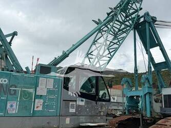Image de GRUES SUR CHENILLES 2011 KOBELCO CKE900-1F