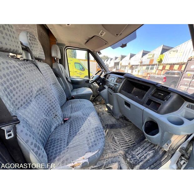 2011 Ford TRANSIT-43647854