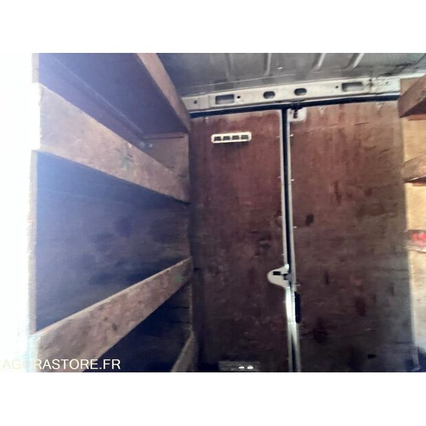 2011 Ford TRANSIT-43647859