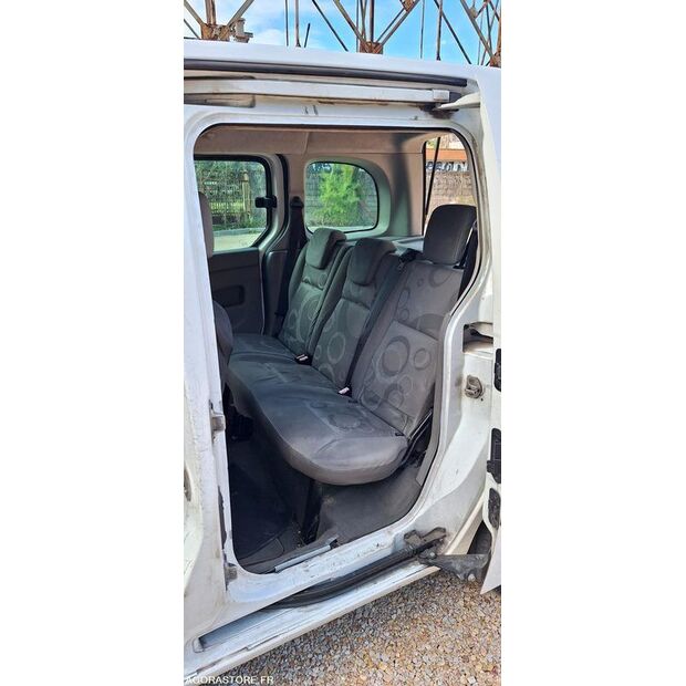 2010 رينو Kangoo-43648219