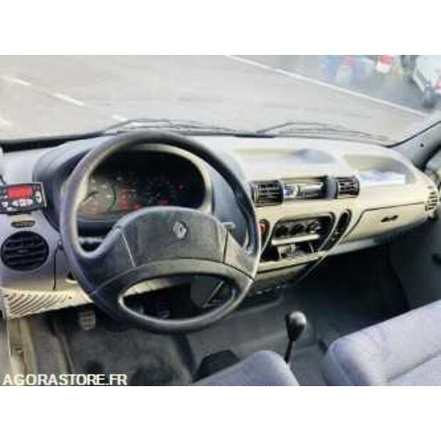 2002 Renault Master-43648655