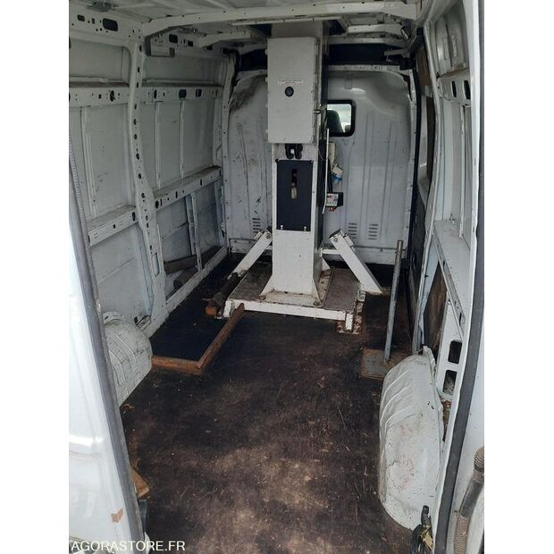 2013 Renault Master-43649721