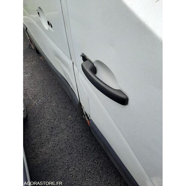 2013 Renault Master-43649723