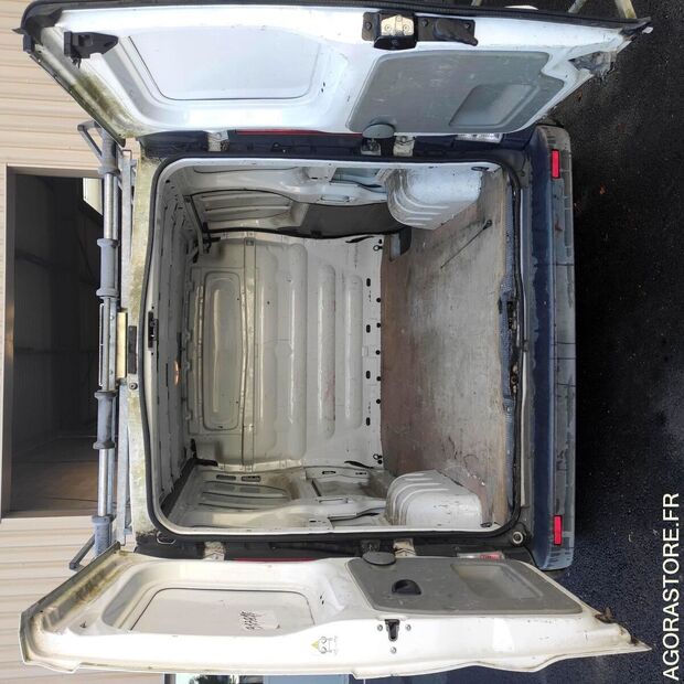 2012 Renault Trafic-43649770