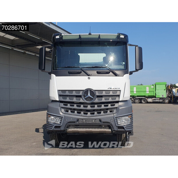 2022 مرسيدس بنز Arocs 4142-43649927