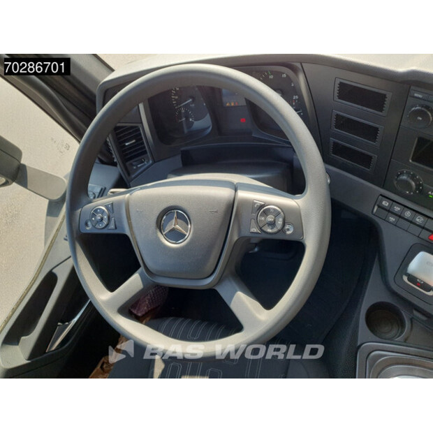 2022 مرسيدس بنز Arocs 4142-43649937