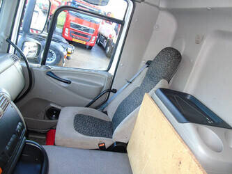 2008-daf-cf-65-280-1329451-43649952