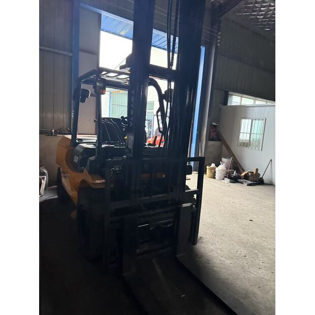 2023 Toyota 02-7FD50-43650590